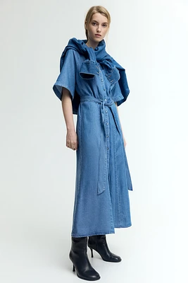 Robe en denim avec ceinture à nouer