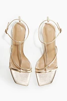 Sandales à talon avec brides fines