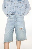 Short en denim haut du genou