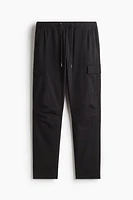 Pantalon cargo près du corps