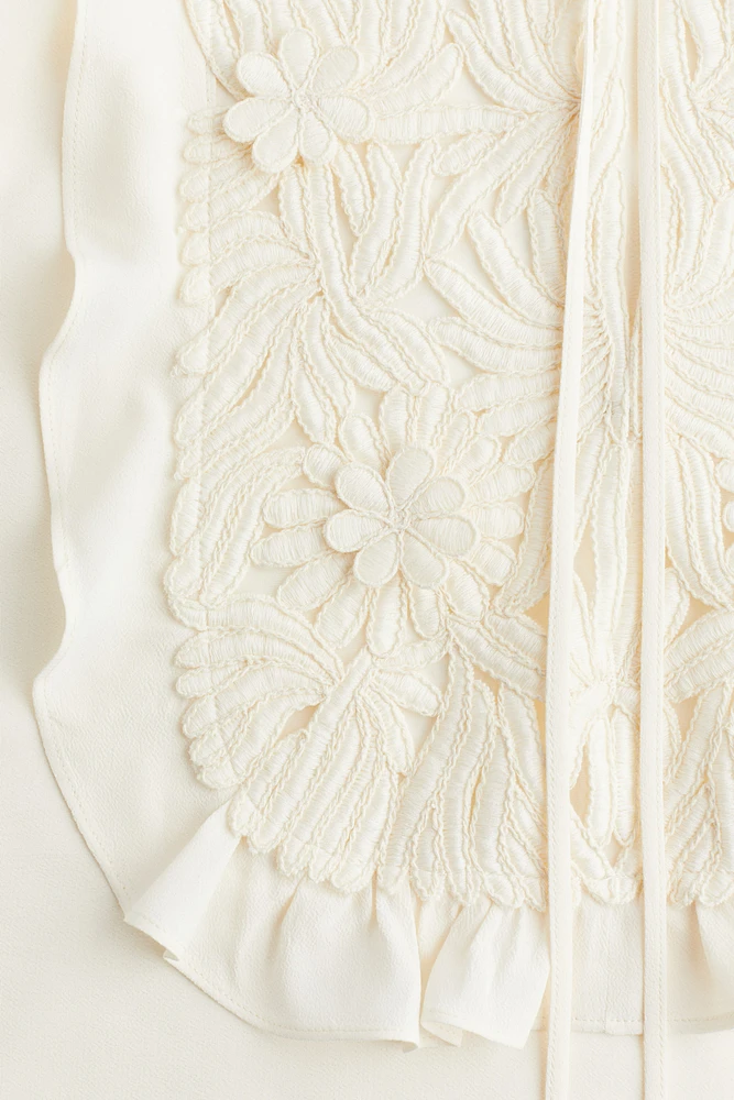 Blouse brodée