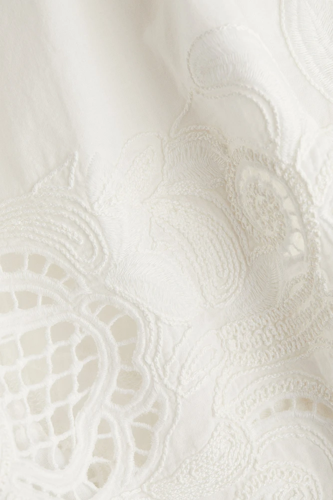 Jupe en coton avec broderie anglaise