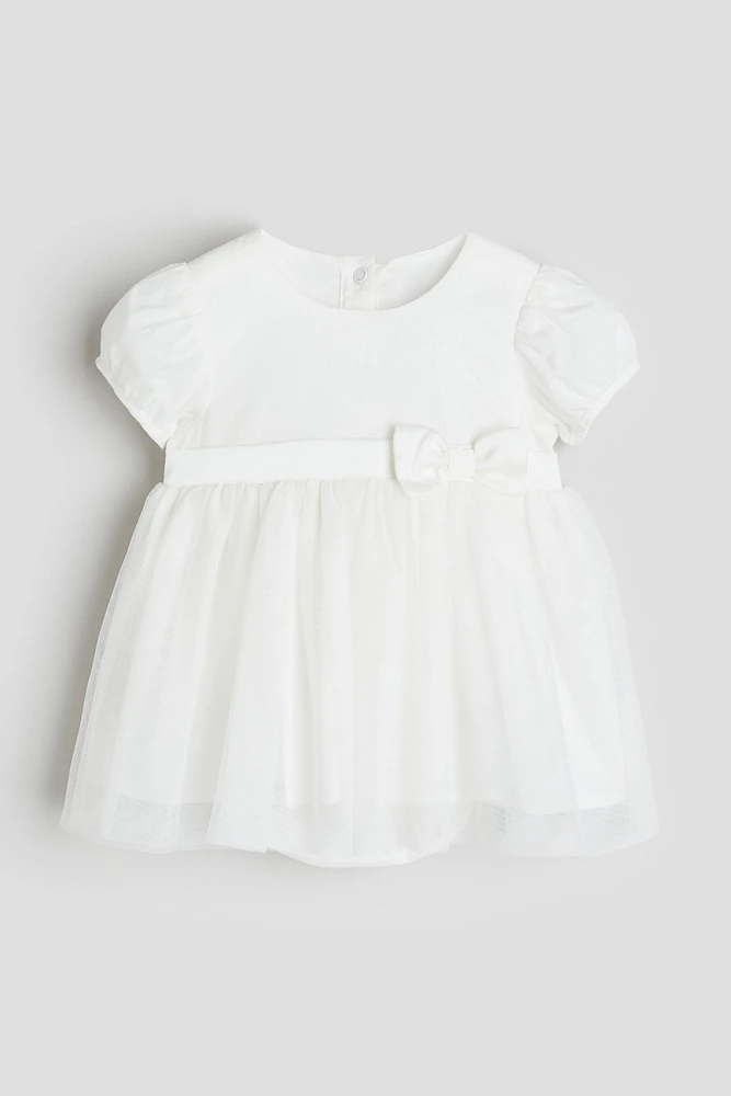 Robe cache-couche avec jupe en tulle