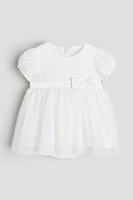 Robe cache-couche avec jupe en tulle