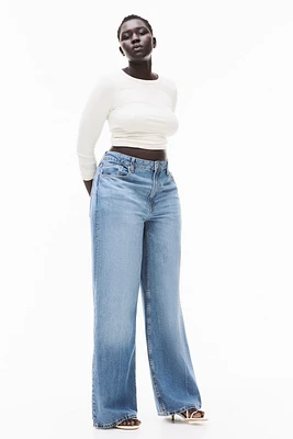 Curvy Fit Feather Soft Wide Ultra High Jeans