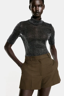 Short ajusté