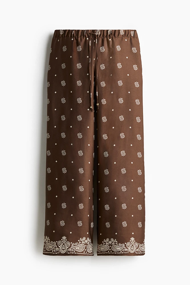 Wide-Leg Drawstring Pants