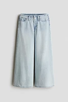 Wide-Leg Jeans