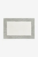 Tapis de bain tufté