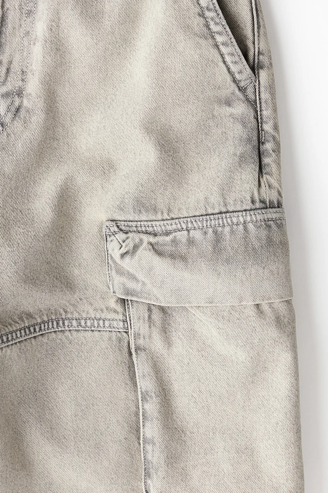 Loose Denim Cargo Shorts