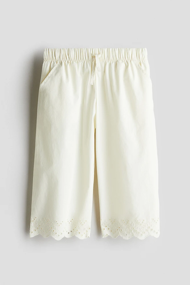 Cropped Pants with Eyelet Embroidery