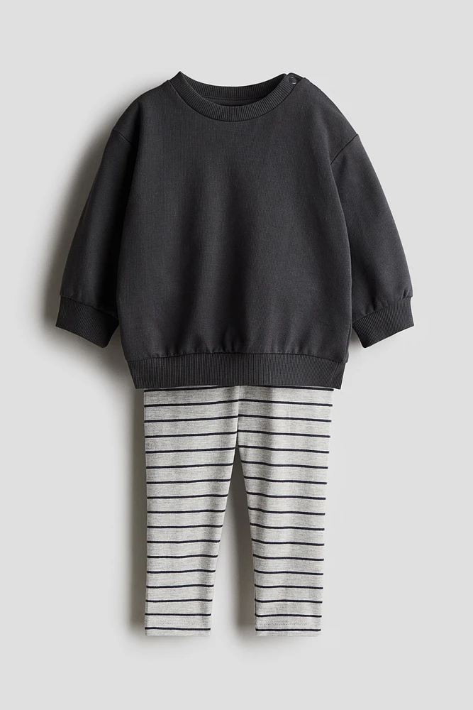 Ensemble 2 pièces avec chandail et legging
