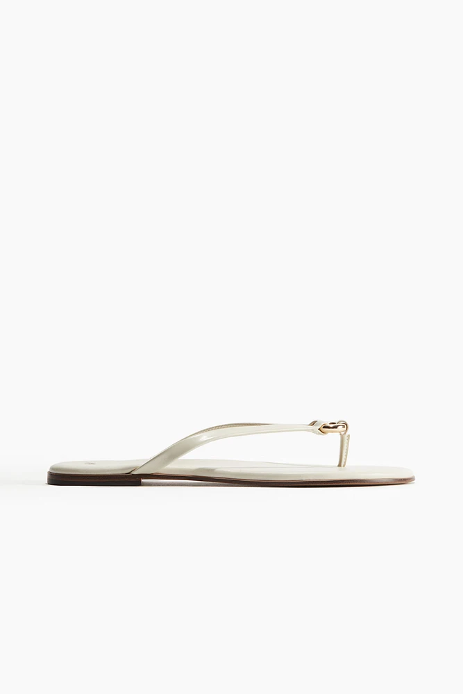 Ring-Detail Flip-Flops