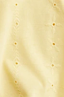 Haut avec broderie anglaise