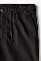 Pantalon court coupe classique en coton