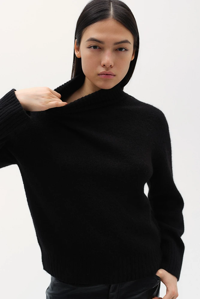 Fine-Knit Mock Turtleneck Sweater