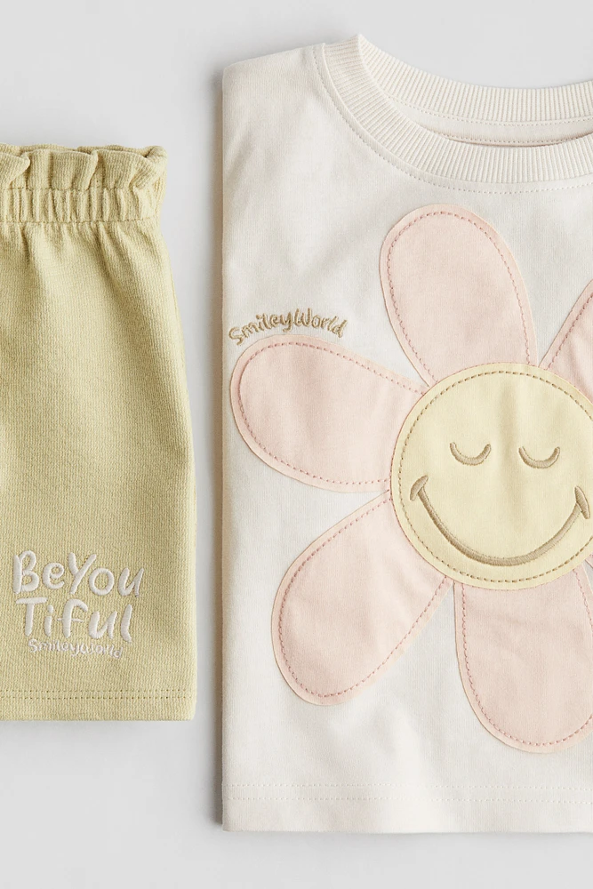 Ensemble 2 pièces comprenant T-shirt et short