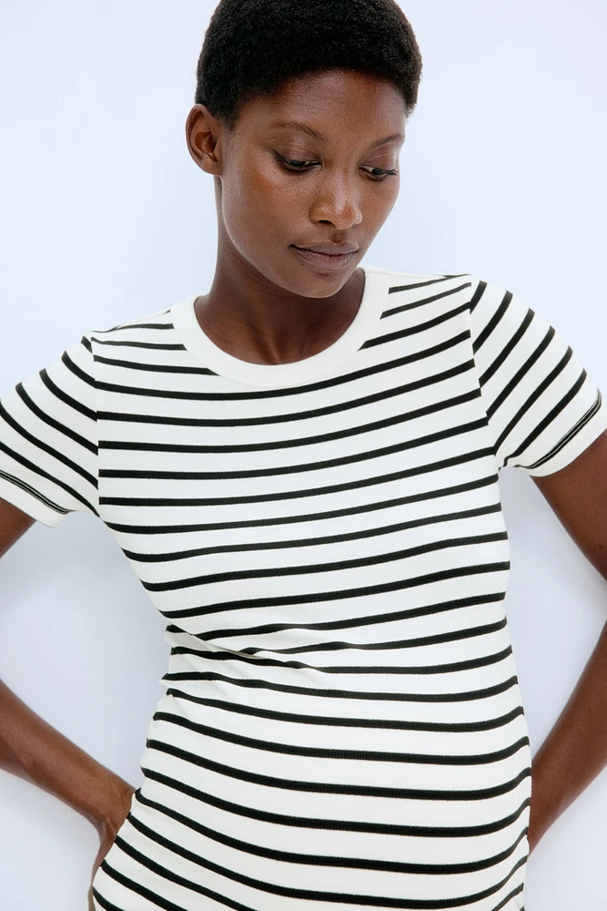 MAMA Ribbed Top