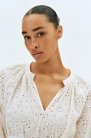 MAMA Robe avec broderie anglaise