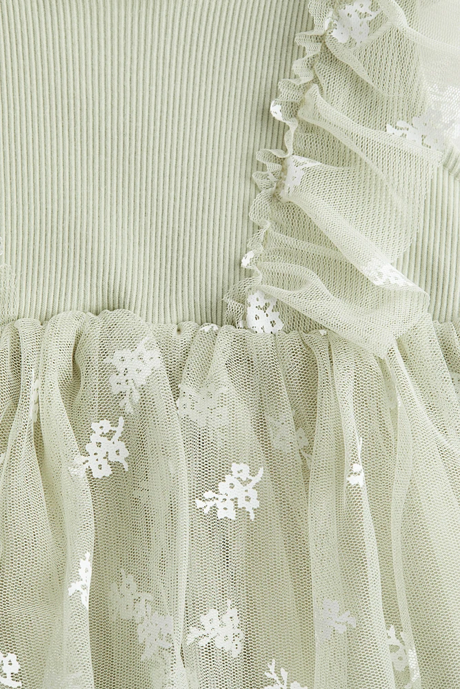 Robe imprimée avec jupe en tulle