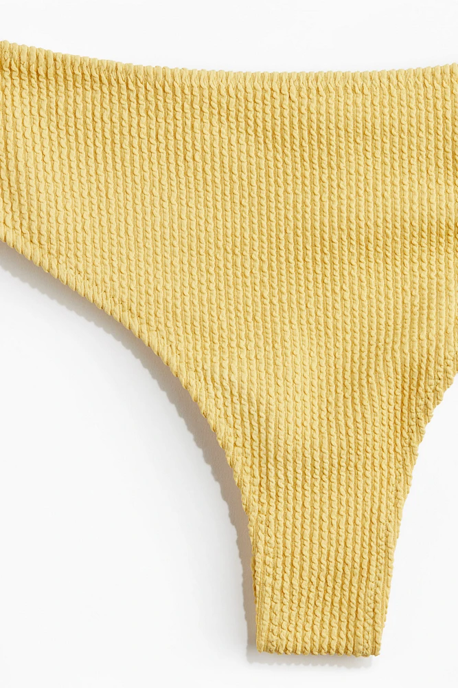 Bas de maillot brésilien