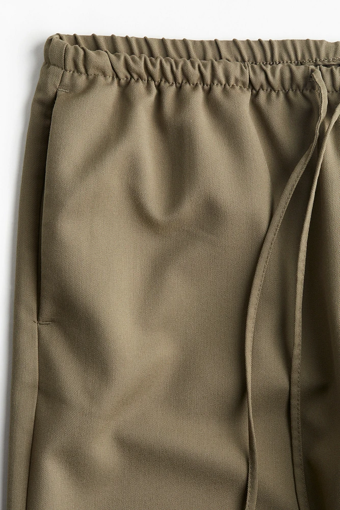 Pantalon en sergé avec cordon de serrage