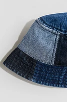 Chapeau en denim rapiécé