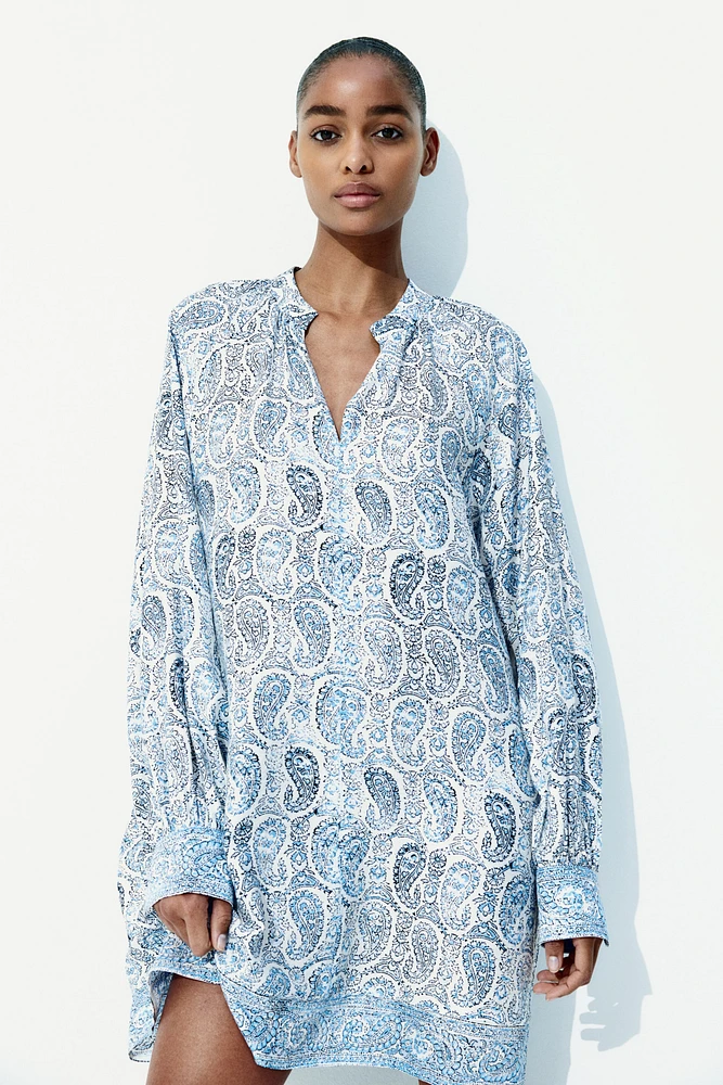 Robe tunique avec ceinture à nouer