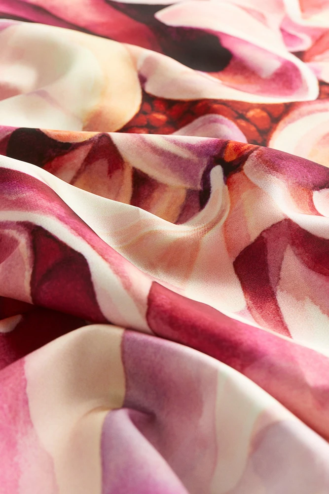 Robe caftan en satin