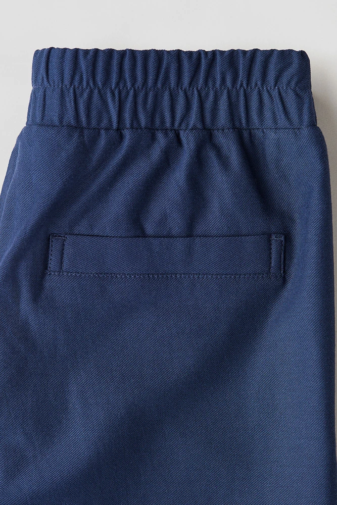 Short chino