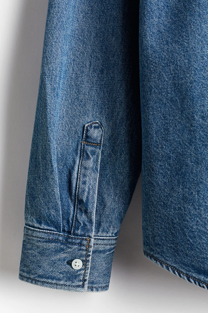 Chemise flottante en denim