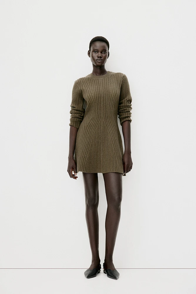 Robe en tricot côtelé