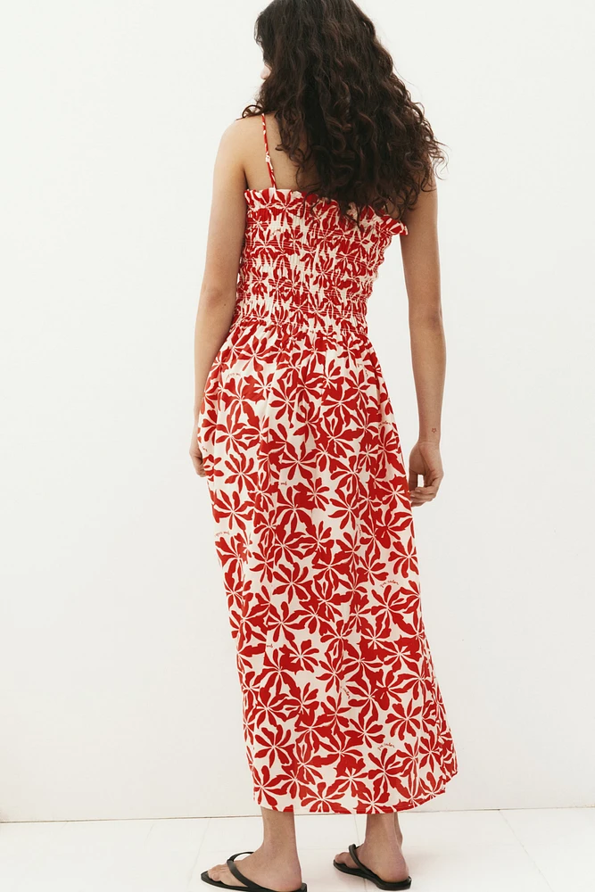 Robe à bretelles fines avec corsage smocké