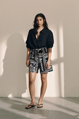 Drawstring shorts