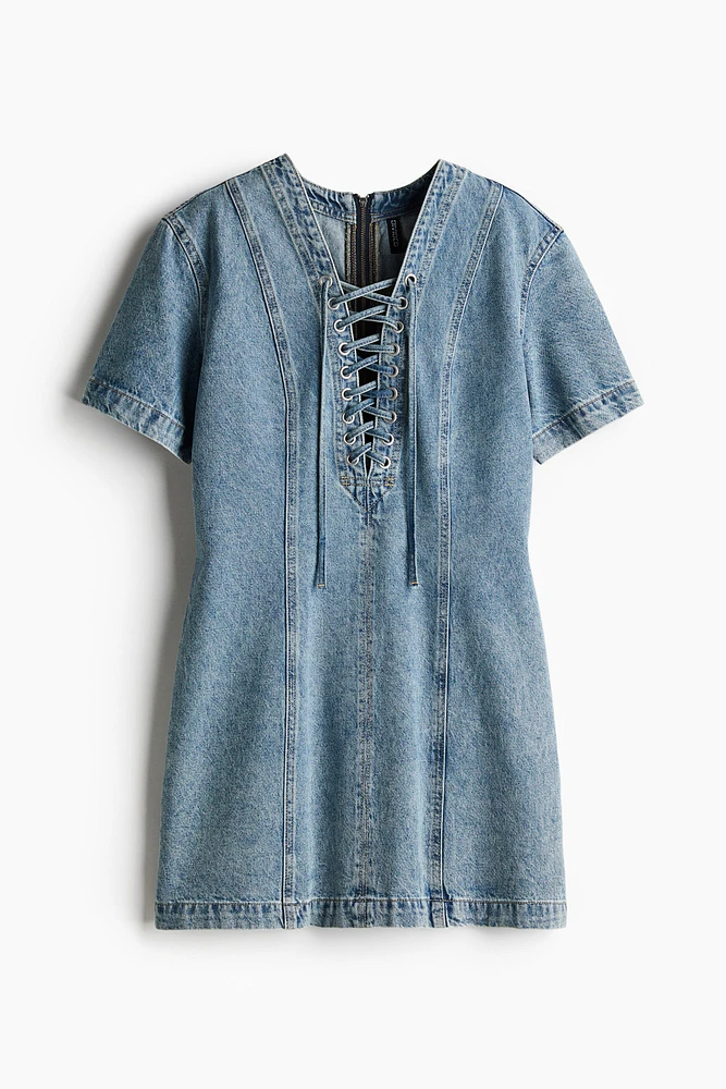 Robe en denim avec laçage