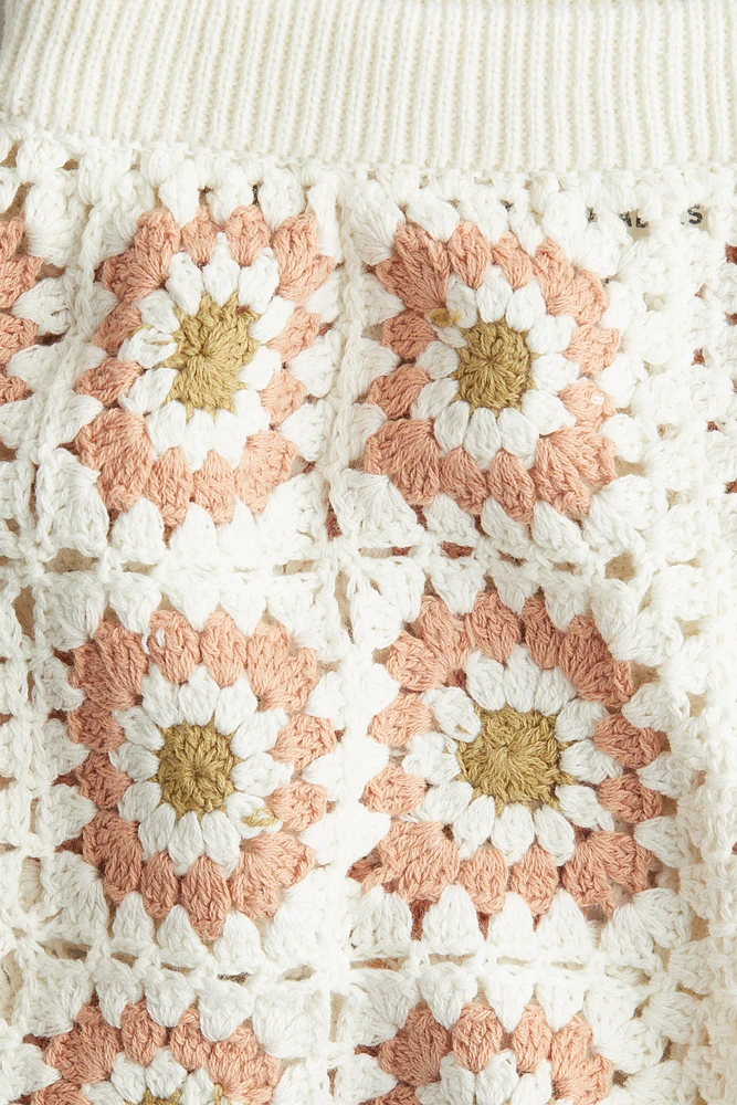 Cotton crochet shorts