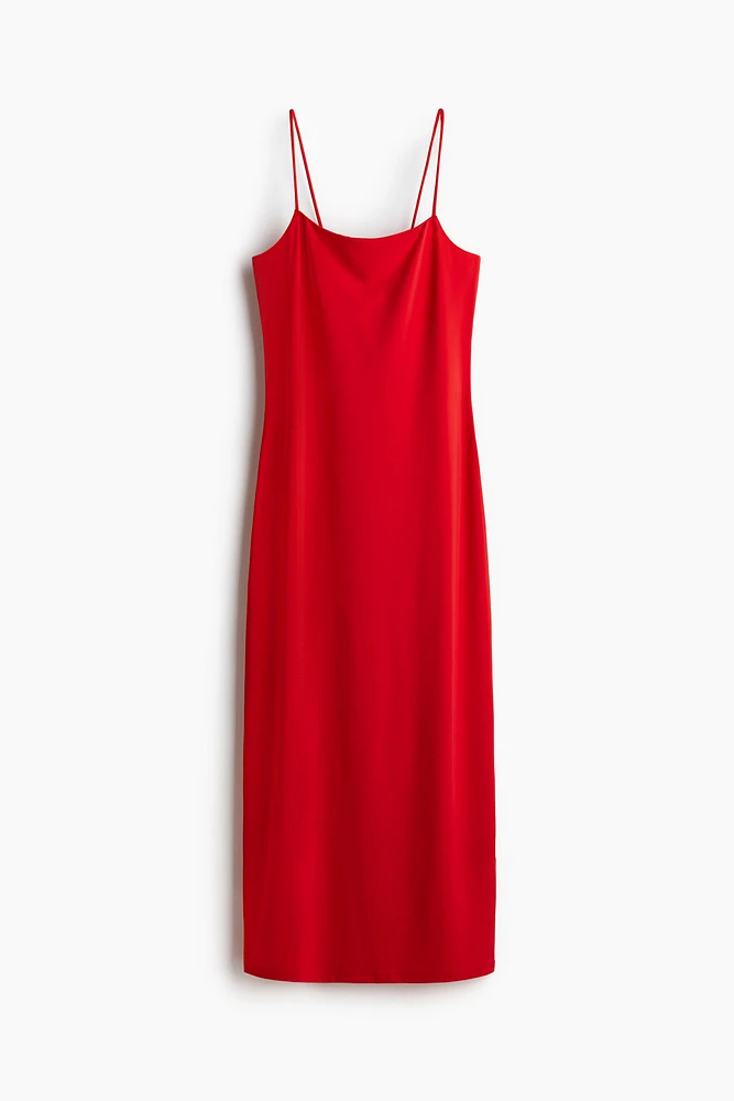 Robe moulante à bretelles fines