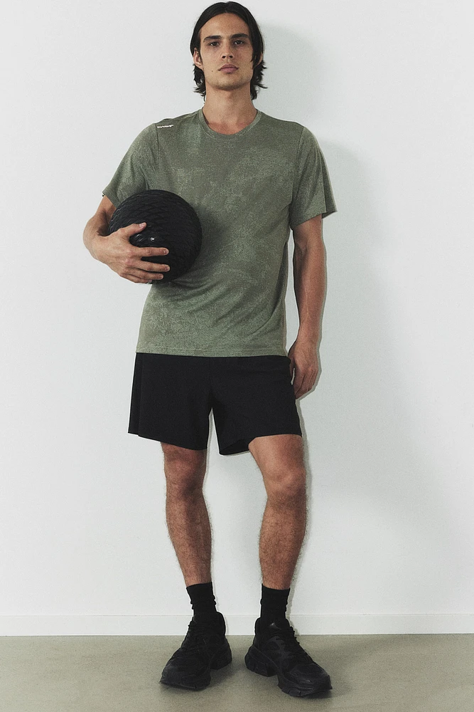 T-shirt de sport coupe classique DryMove™