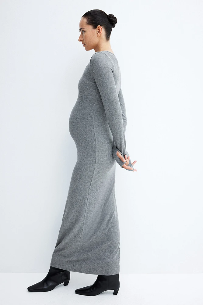Robe MAMA moulante côtelée