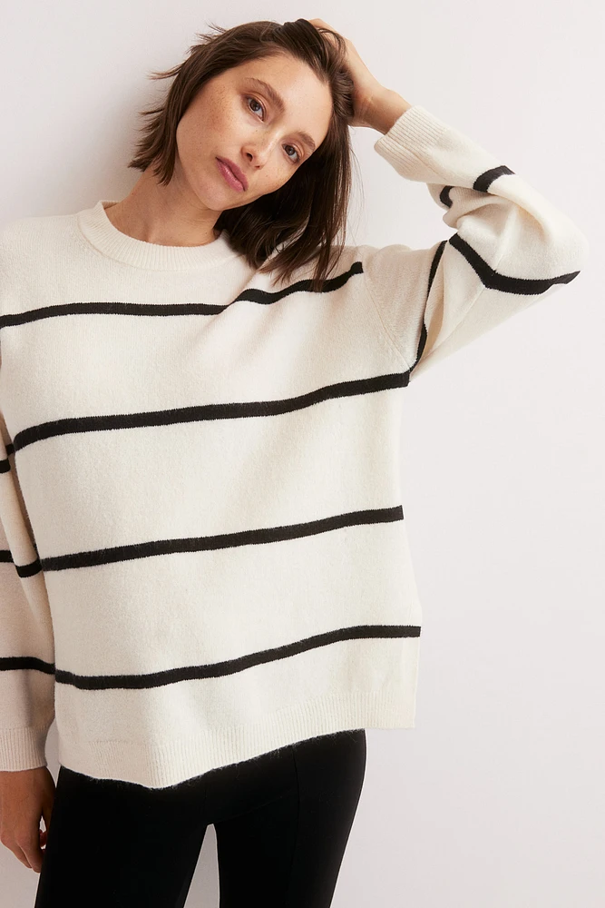 MAMA Slit-Hem Sweater