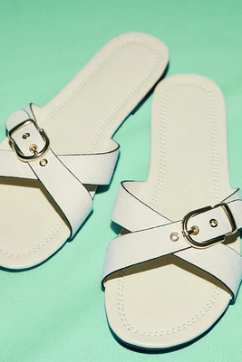 Sandales à brides croisées
