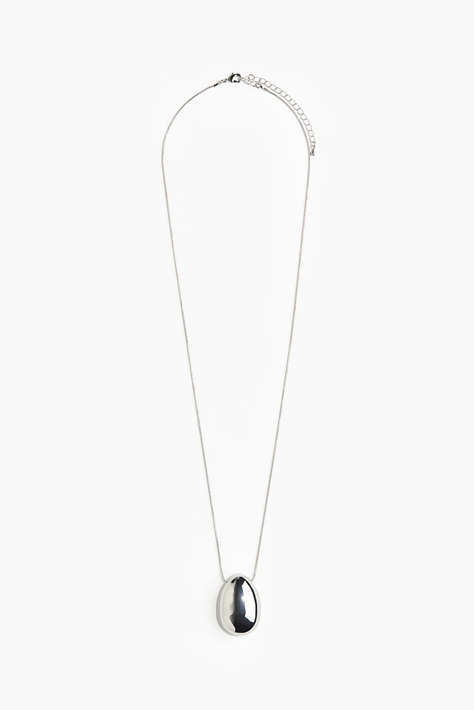 Long collier avec pendentif