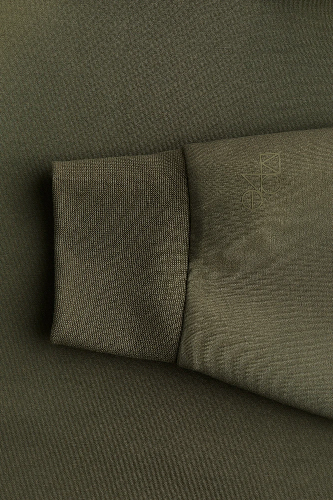 Loose-Fit Sports Hoodie with DryMove™