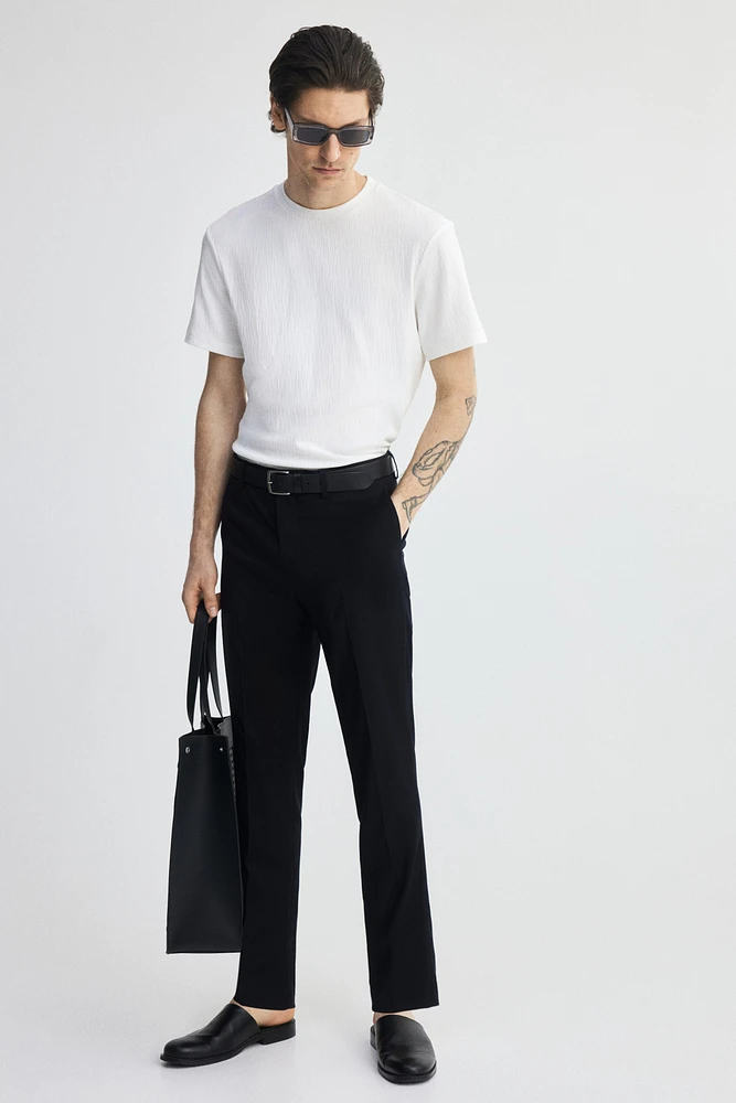Pantalon d'habit près du corps