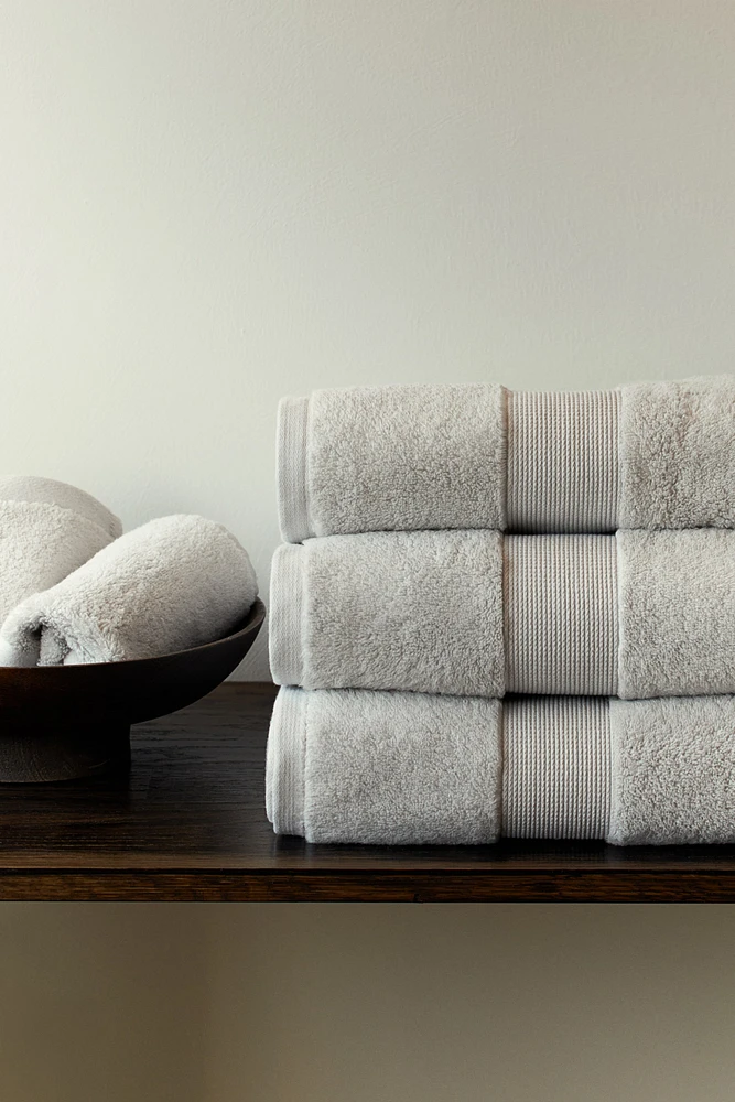 Serviette de bain en coton éponge doux
