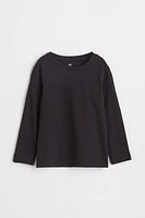 Long-sleeved T-shirt