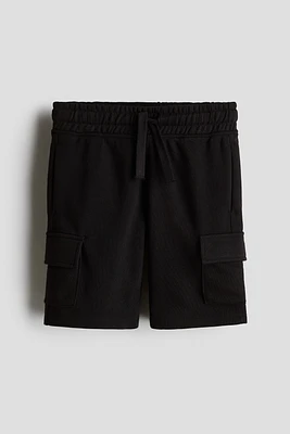 Sweatshirt cargo shorts