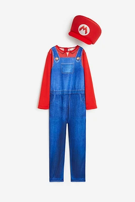 Costume