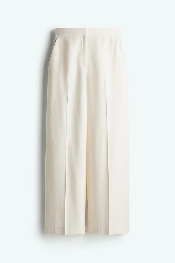 Wide-Leg Pants
