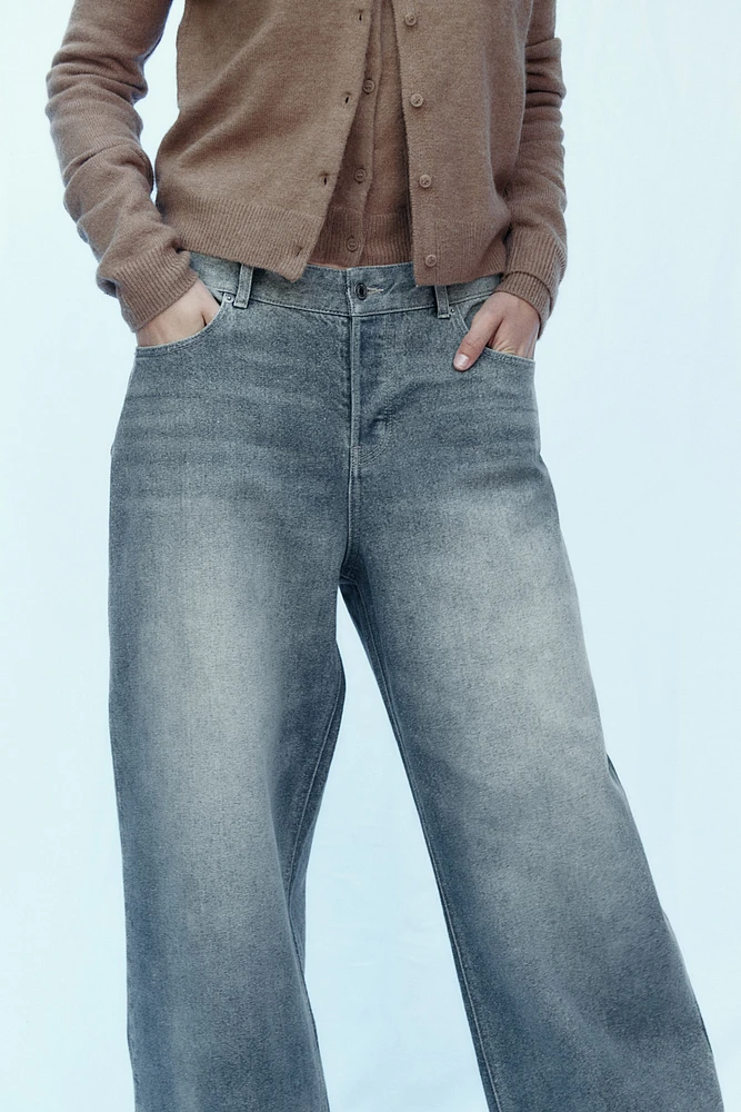 Wide-cut Jeans